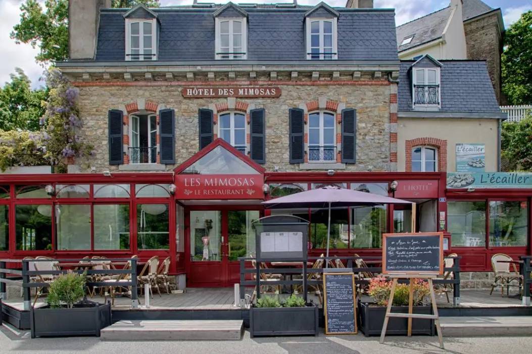 Hôtel Restaurant Les Mimosas